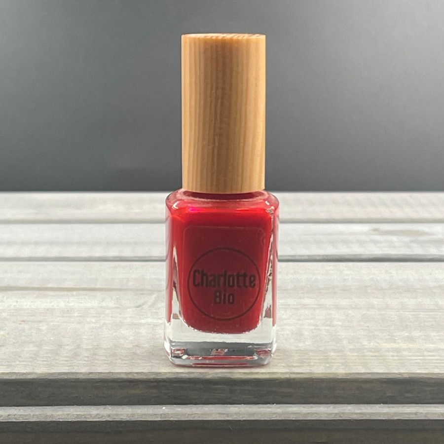 Vernis à ongles vegan et green - Rouge Parfait - Charlotte Bio
