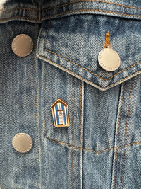 Pin's tout mim's - Cabane de plage - Bois concept